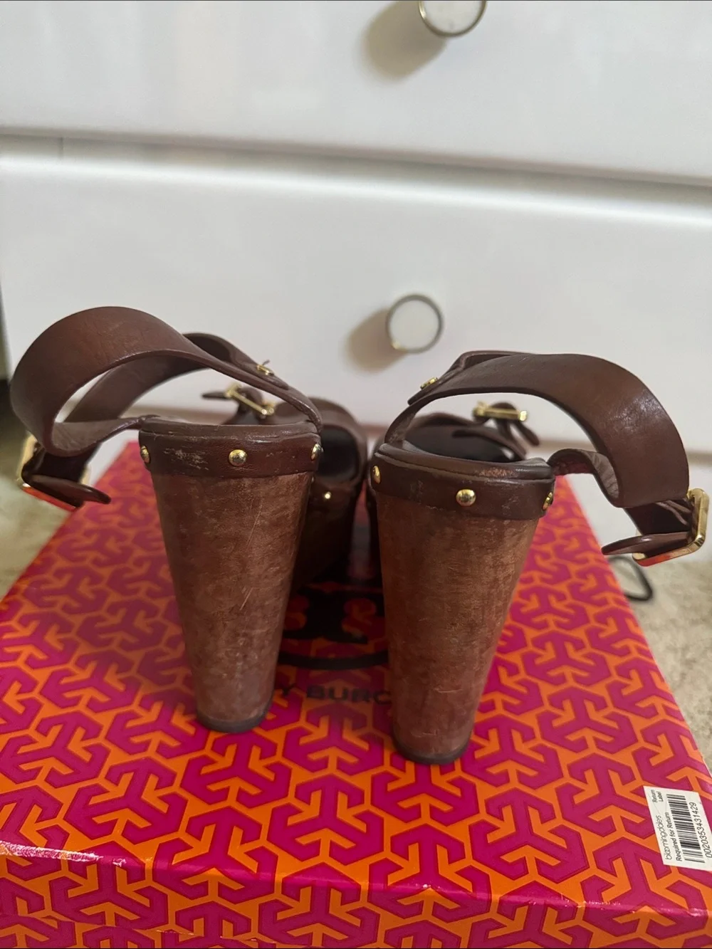 Tory Burch Tatum Wedges Size 7 Almond